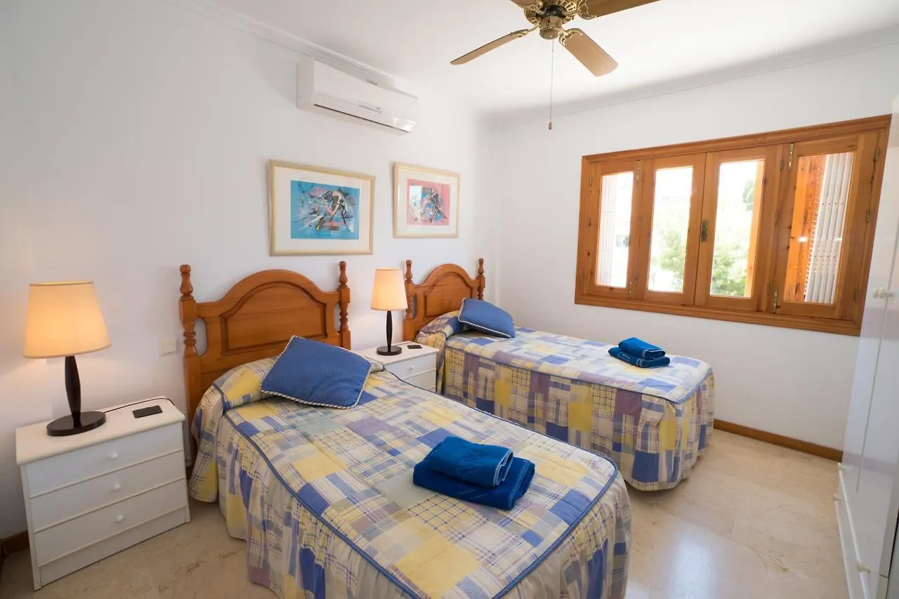 بيت للعطل Villa Colina Menyber نيرخا